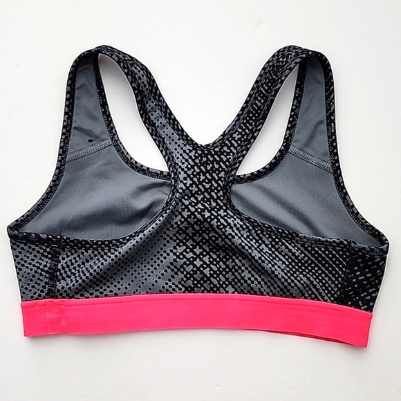 ⭐️2/ $30⭐️ Nike Girls Sports Bra Black Racerback Size M - Picture 2 of 7